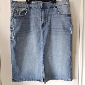 M&S Denim Midi Skirt with classic blue, faded detail Sz 16 Travel Casual